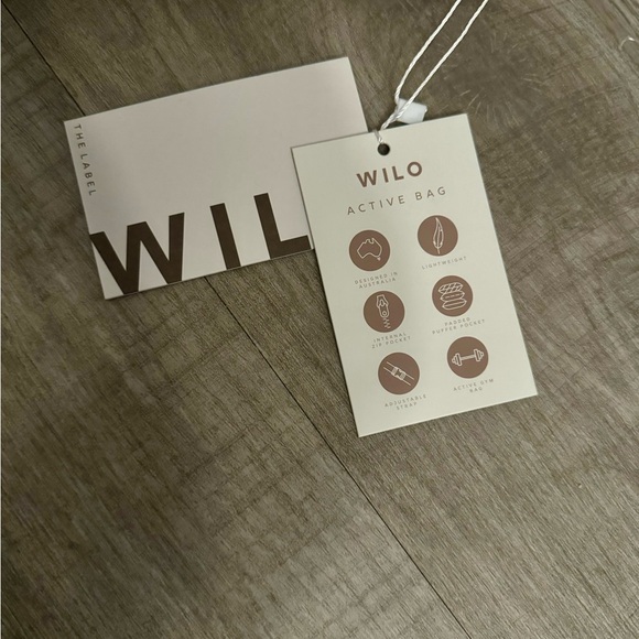 NWT Wilo The Label Beige Mini Two Strap Puffer Tote Bag ~ Women’s Active Wear - Picture 9 of 9